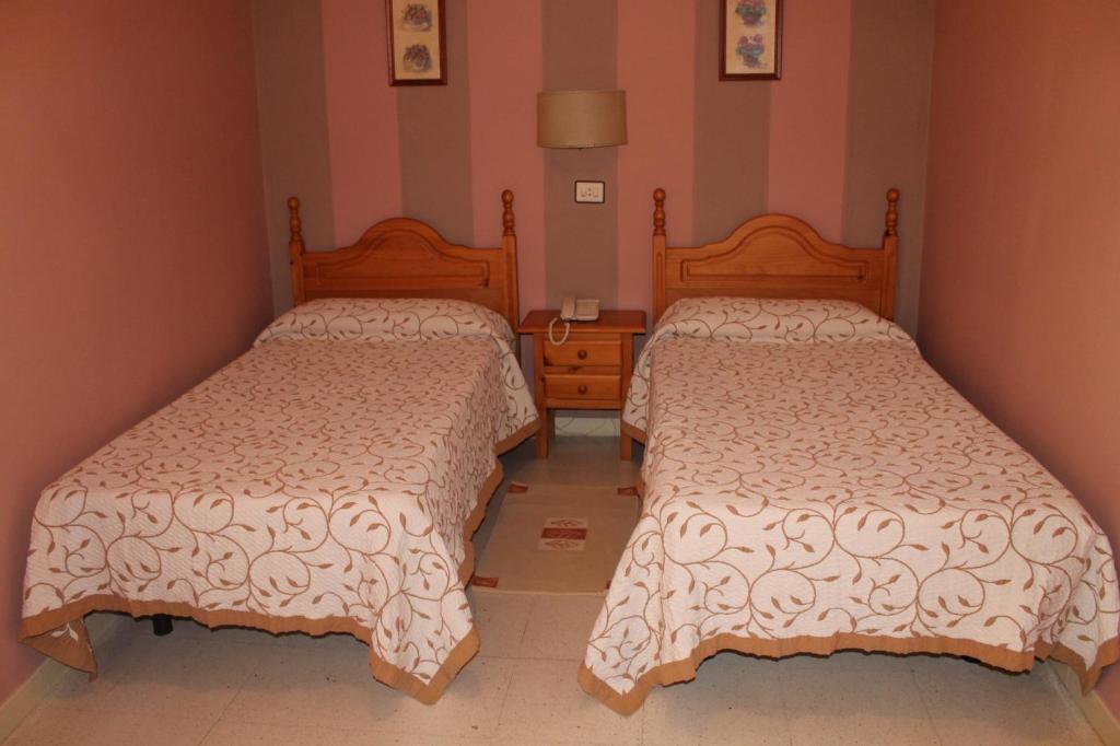 Hotel Valle Del Jerte Los Arenales Pokoj fotografie